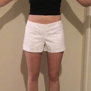 Lilly shorts with eyelet detail